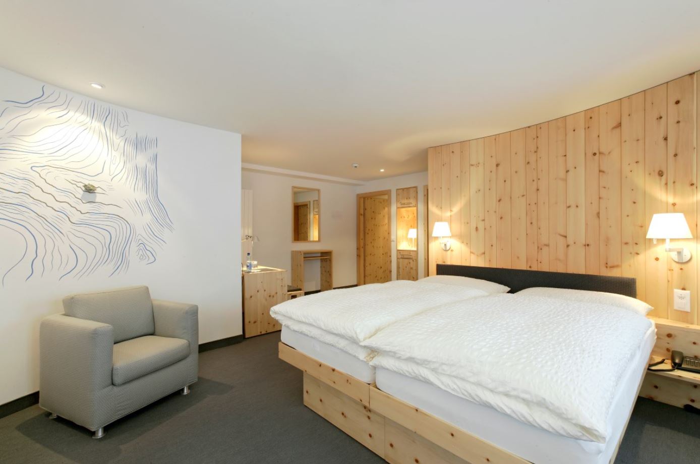 3100 Kulmhotel Gornergrat - Junior Suite Monta Rose - Bedroom